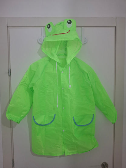 מעיל גשם לילדים – עמיד, צבעוני וקל לנשיאה